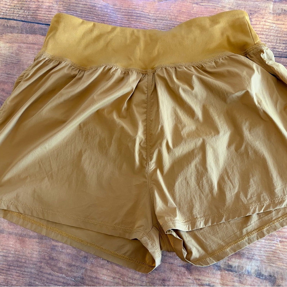 Madewell Women's Athletic Tan Shorts